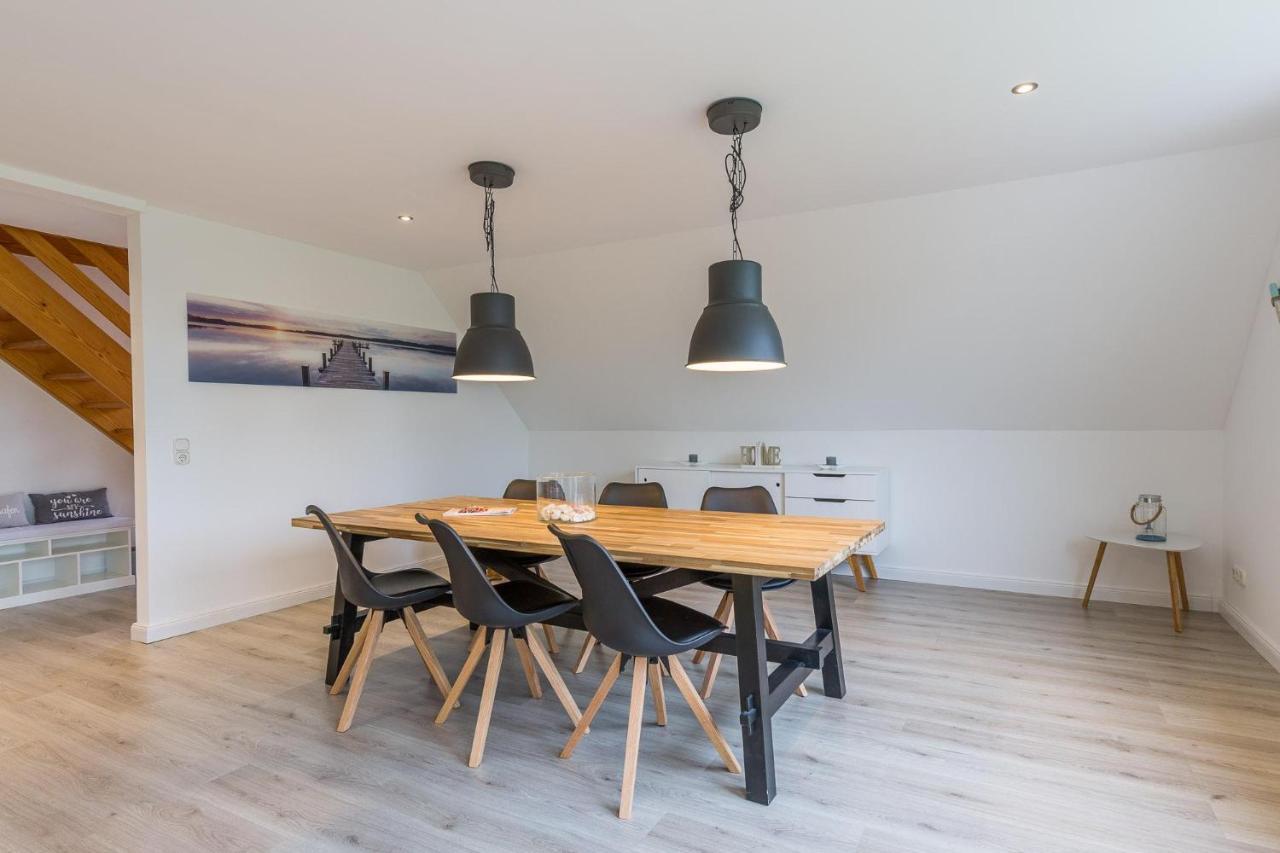 Ferienhaus Glockenstrasse Ferienwohnung Ostseehoehe Appartement 2 シャルボイツ エクステリア 写真