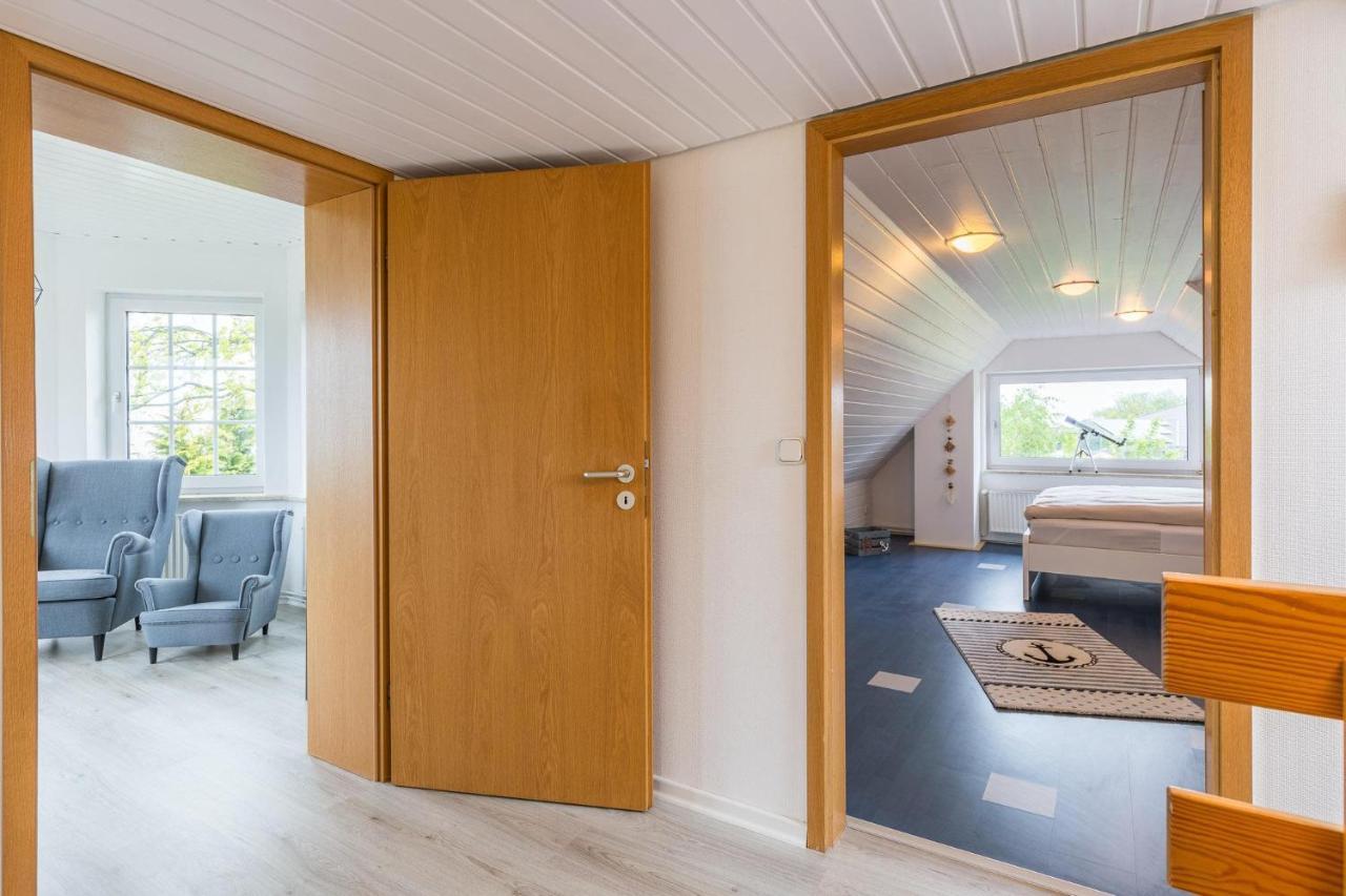 Ferienhaus Glockenstrasse Ferienwohnung Ostseehoehe Appartement 2 シャルボイツ エクステリア 写真