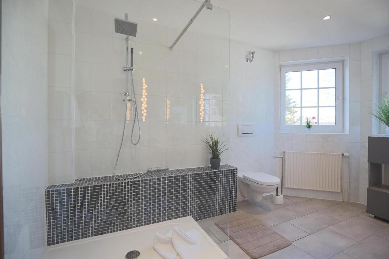 Ferienhaus Glockenstrasse Ferienwohnung Ostseehoehe Appartement 2 シャルボイツ エクステリア 写真