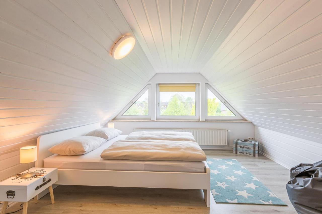 Ferienhaus Glockenstrasse Ferienwohnung Ostseehoehe Appartement 2 シャルボイツ エクステリア 写真