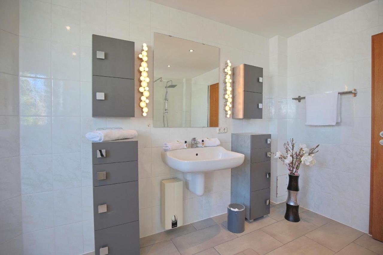 Ferienhaus Glockenstrasse Ferienwohnung Ostseehoehe Appartement 2 シャルボイツ エクステリア 写真