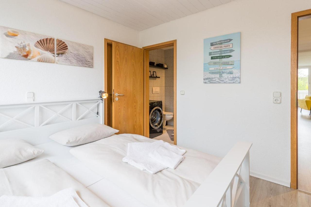 Ferienhaus Glockenstrasse Ferienwohnung Ostseehoehe Appartement 2 シャルボイツ エクステリア 写真