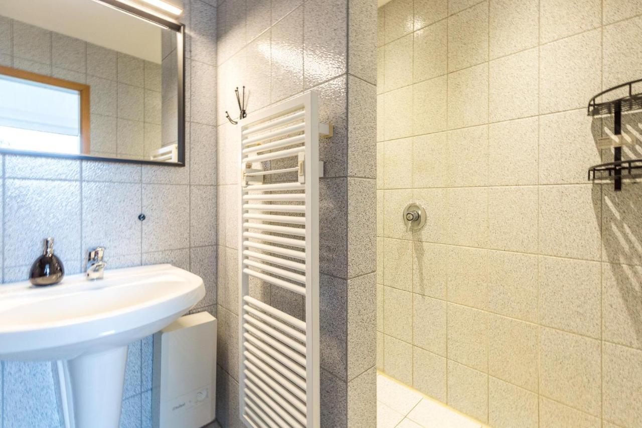Ferienhaus Glockenstrasse Ferienwohnung Ostseehoehe Appartement 2 シャルボイツ エクステリア 写真